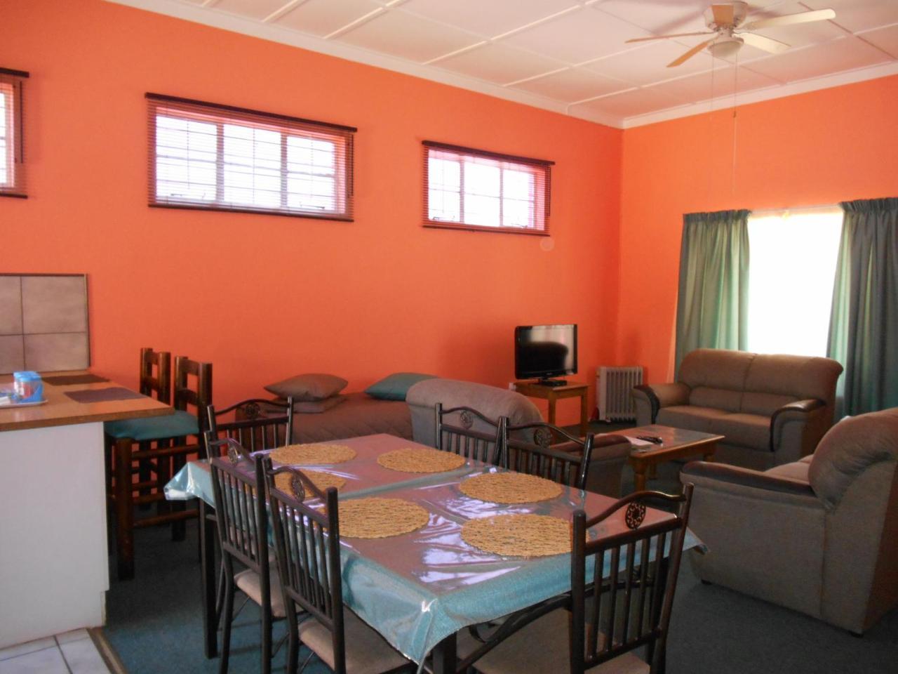 Obesa Lodge Graaff-Reinet Екстериор снимка