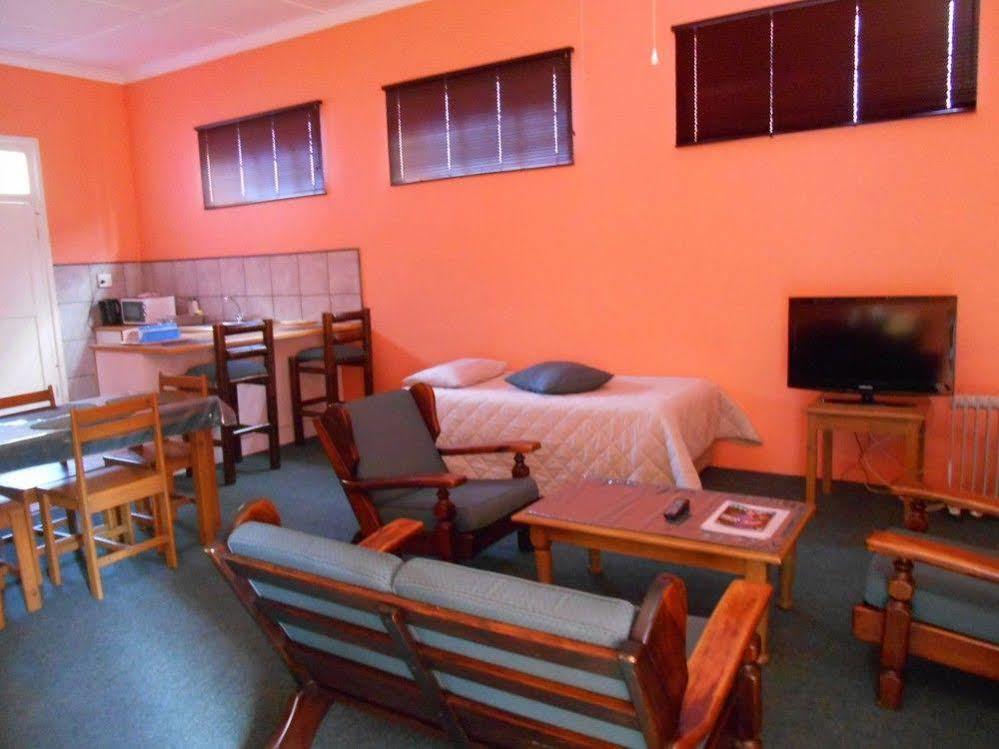 Obesa Lodge Graaff-Reinet Екстериор снимка